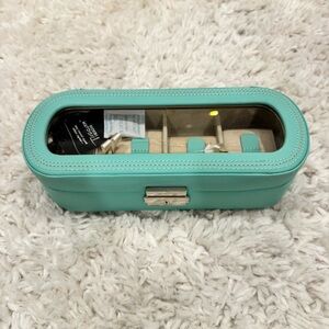 Elegant Turquoise Watch Organizer